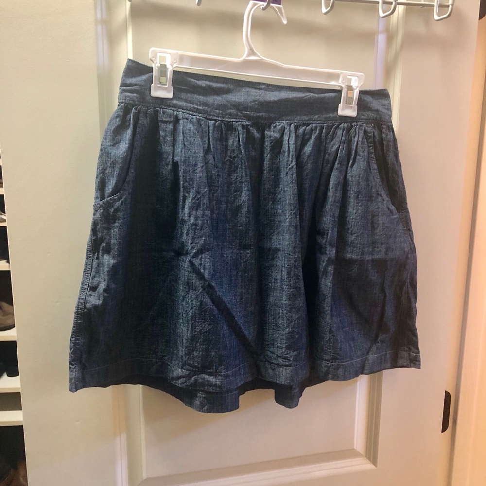 Full skirt